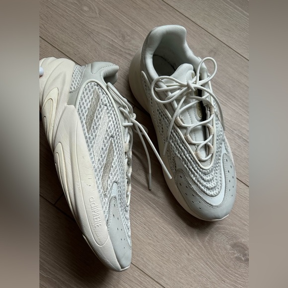 ADIDAS ORIGINALS Beige Ozelia Sneakers Size US8.5 Women / US7 Men - Picture 9 of 11